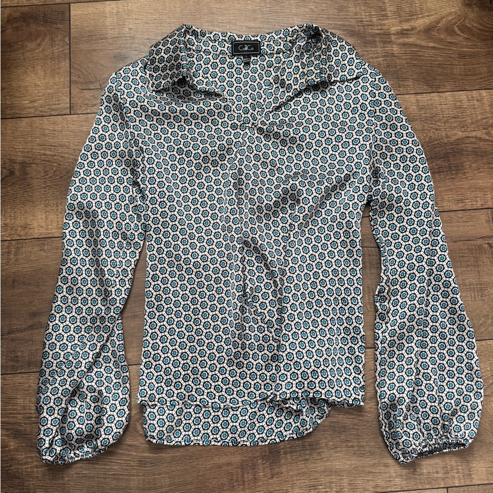 Chic Women's Patterned Blouse